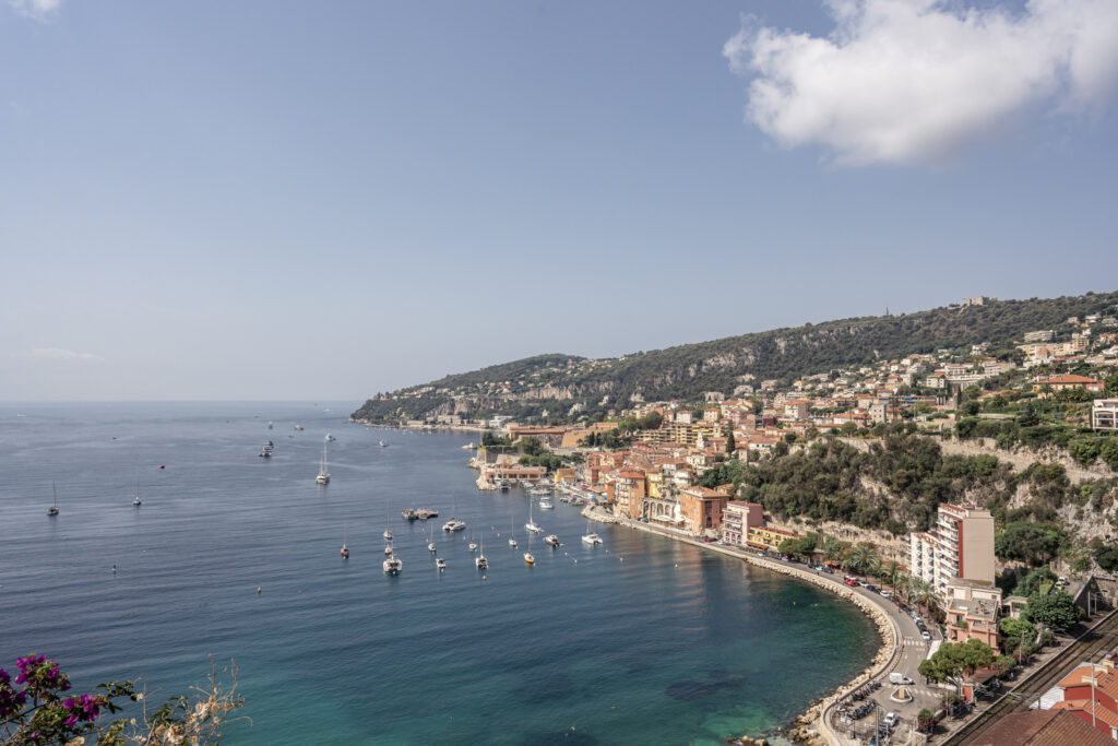 Landscape photo of the coastline along the French Riviera in the South of France.
